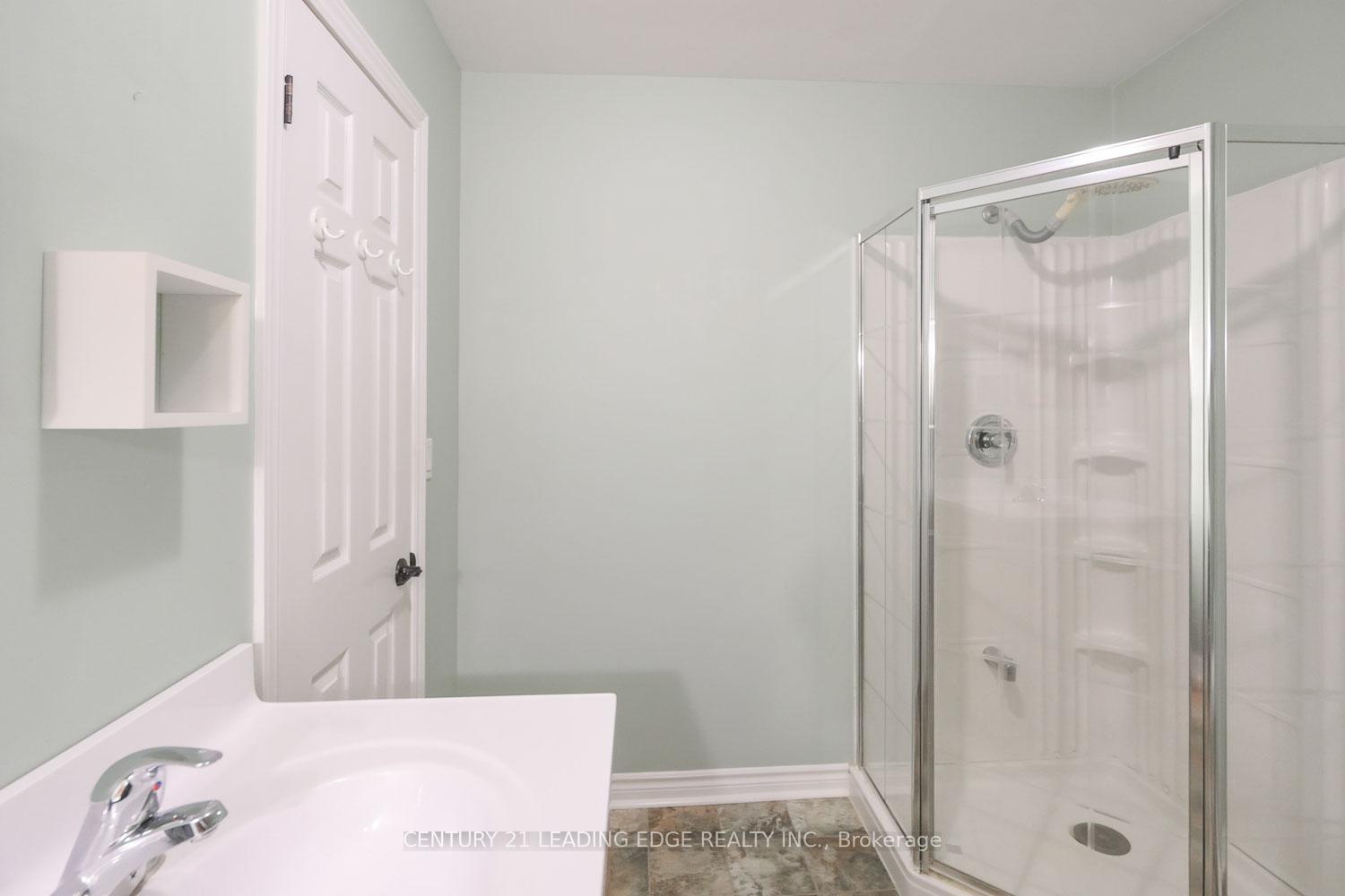 Photo 36 of 81 Mccarty Crescent, Markham, Markham Village — HOMEH