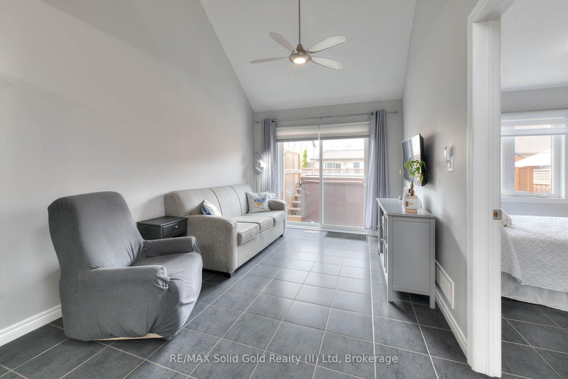 Photo 15 of 350 Finoro Crescent, Woolwich — HOMEH