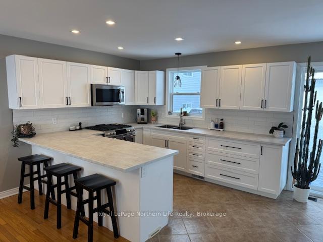 Photo 10 of 8 Tamerack Avenue, West Nipissing, Sturgeon Falls — HOMEH