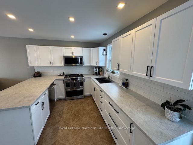 Photo 11 of 8 Tamerack Avenue, West Nipissing, Sturgeon Falls — HOMEH