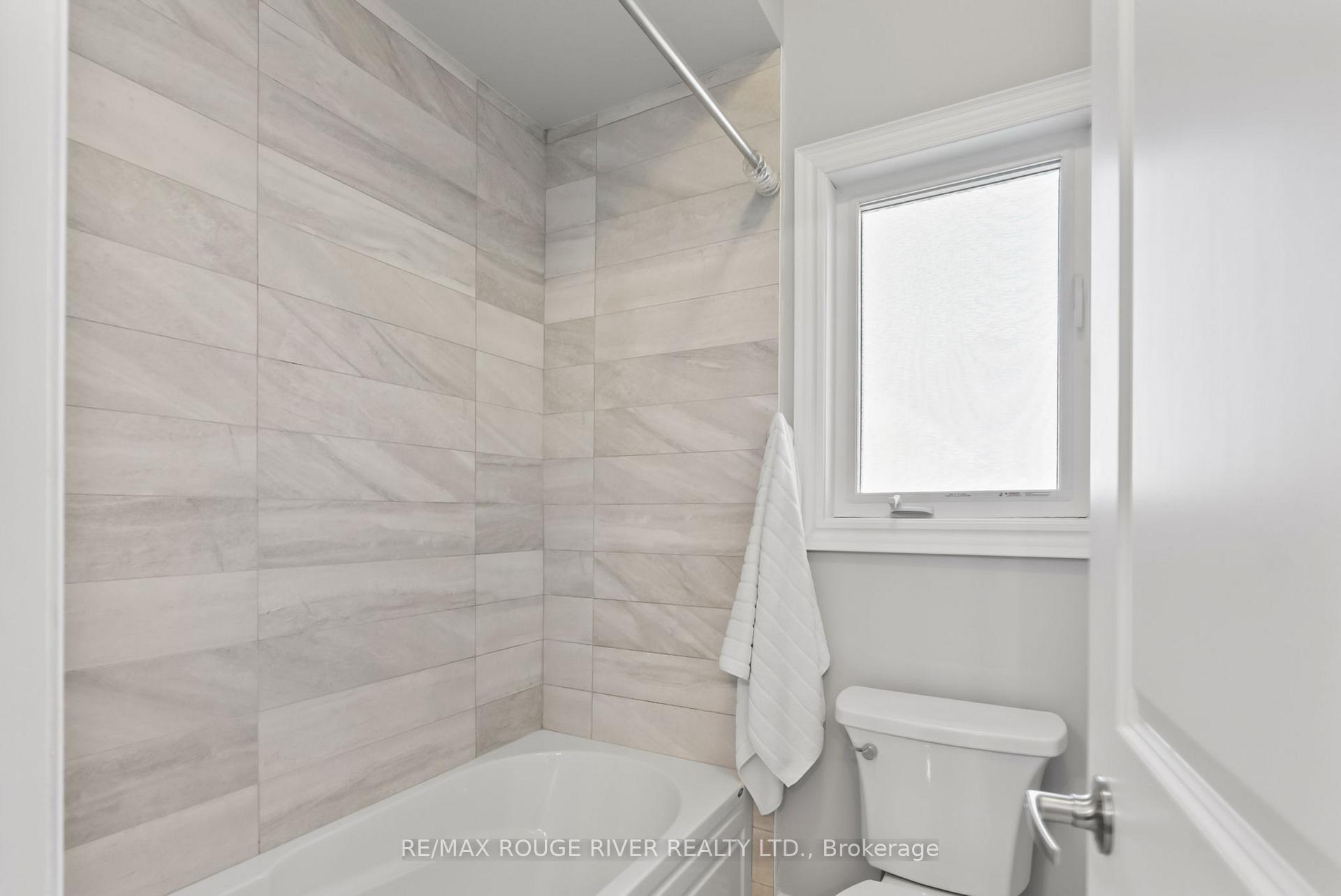 Photo 6 of 1 Lancewood Drive, Whitby, Taunton North — HOMEH