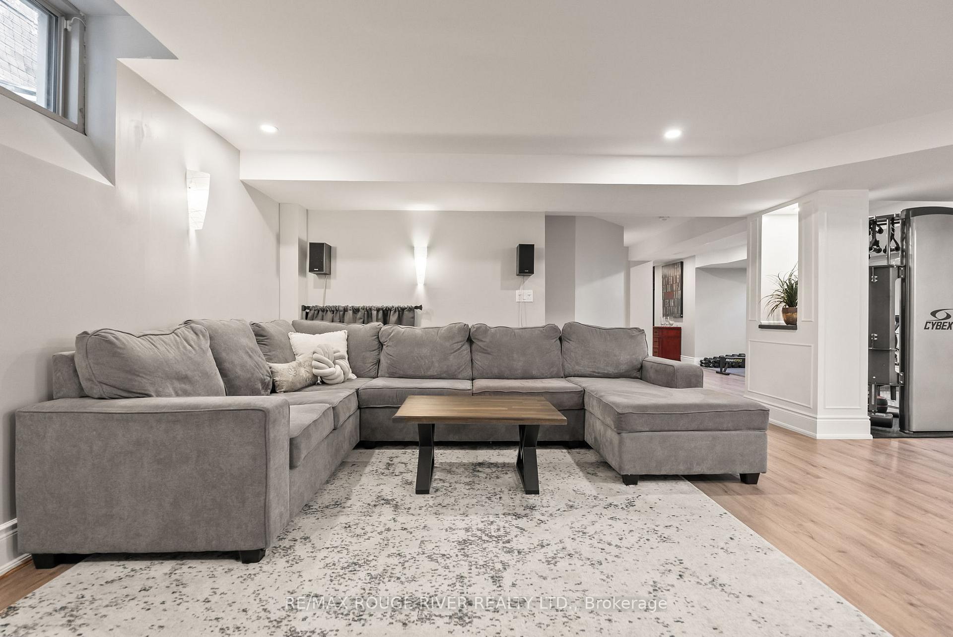 Photo 12 of 1 Lancewood Drive, Whitby, Taunton North — HOMEH