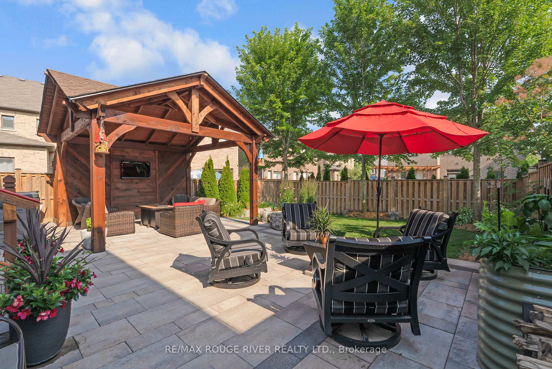 Photo 16 of 1 Lancewood Drive, Whitby, Taunton North — HOMEH