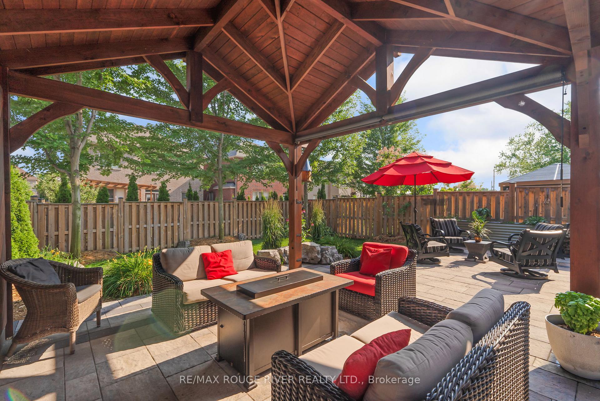 Photo 18 of 1 Lancewood Drive, Whitby, Taunton North — HOMEH