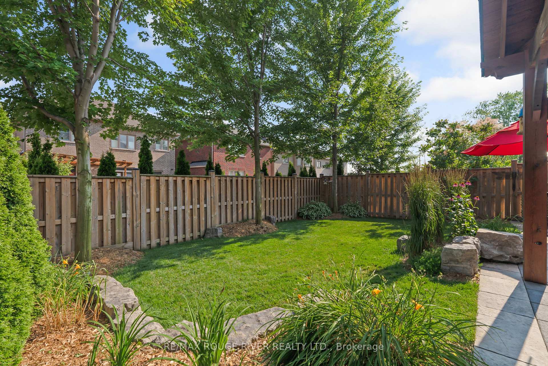 Photo 19 of 1 Lancewood Drive, Whitby, Taunton North — HOMEH
