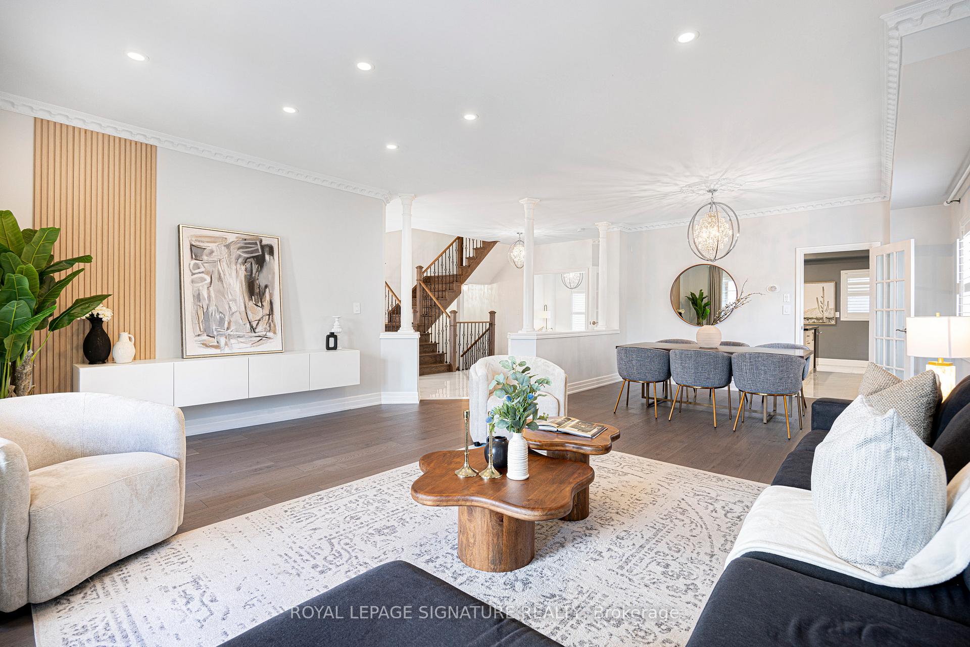 Photo 6 of 559 Royalpark Way, Vaughan, Elder Mills — HOMEH