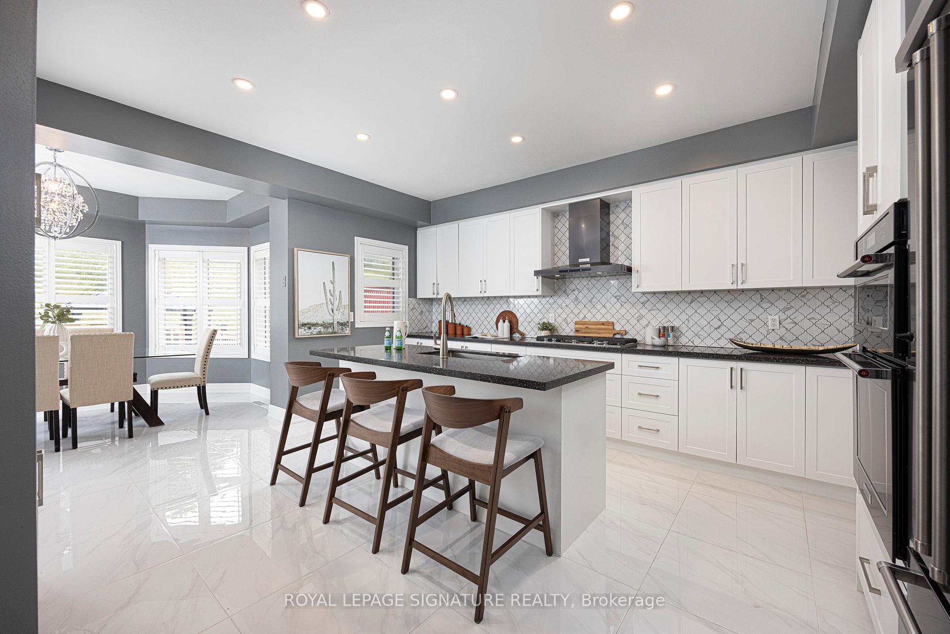 Photo 11 of 559 Royalpark Way, Vaughan, Elder Mills — HOMEH