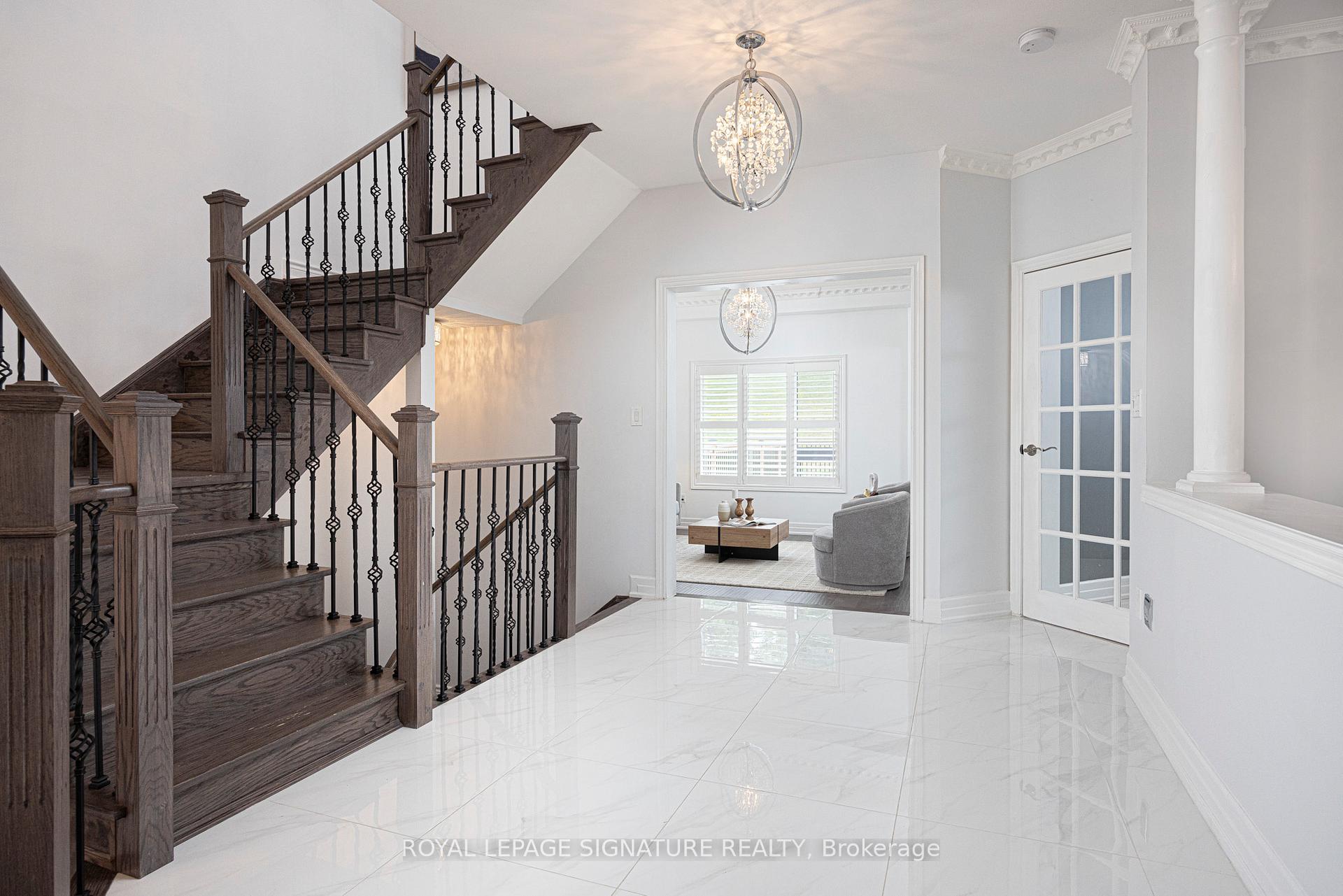 Photo 18 of 559 Royalpark Way, Vaughan, Elder Mills — HOMEH