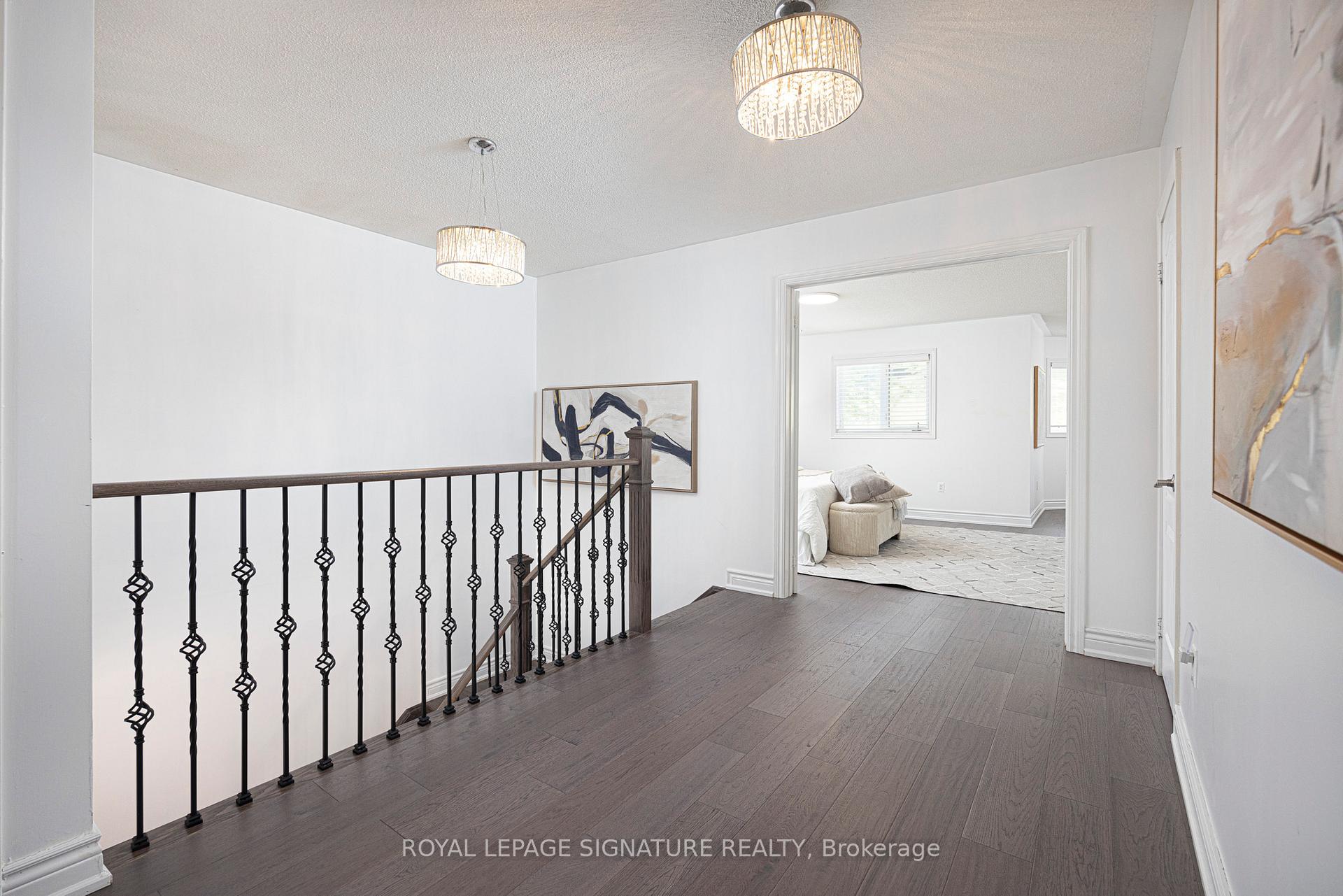 Photo 19 of 559 Royalpark Way, Vaughan, Elder Mills — HOMEH