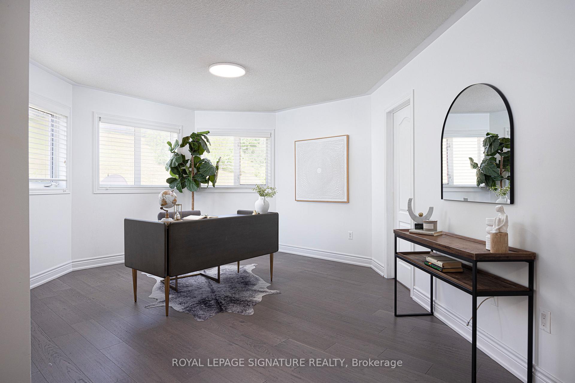 Photo 21 of 559 Royalpark Way, Vaughan, Elder Mills — HOMEH