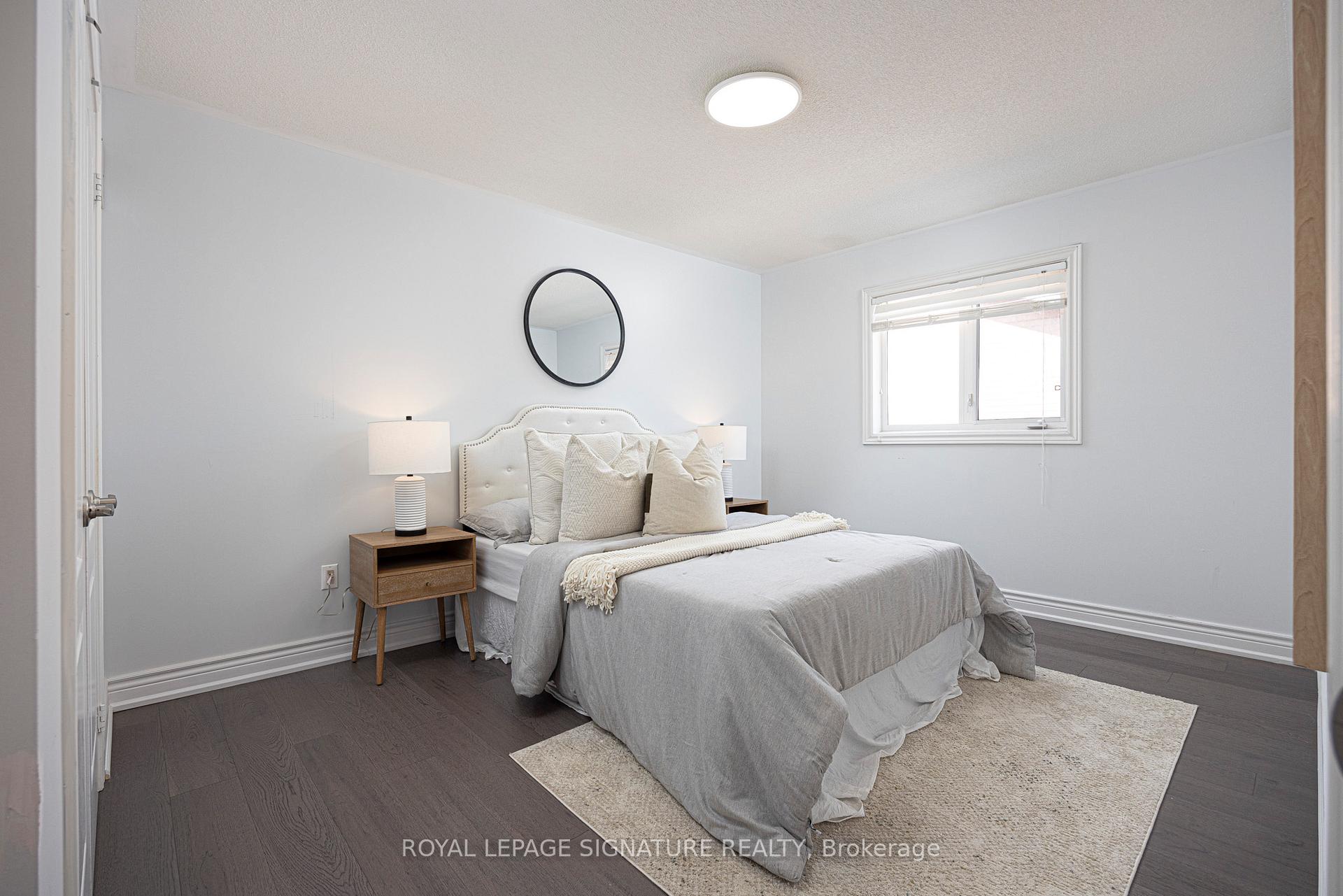 Photo 24 of 559 Royalpark Way, Vaughan, Elder Mills — HOMEH