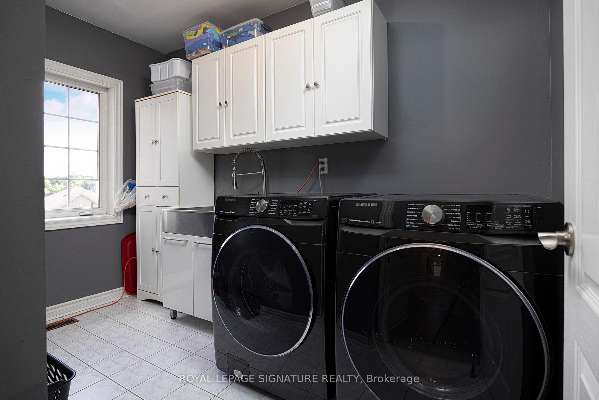 Photo 27 of 559 Royalpark Way, Vaughan, Elder Mills — HOMEH