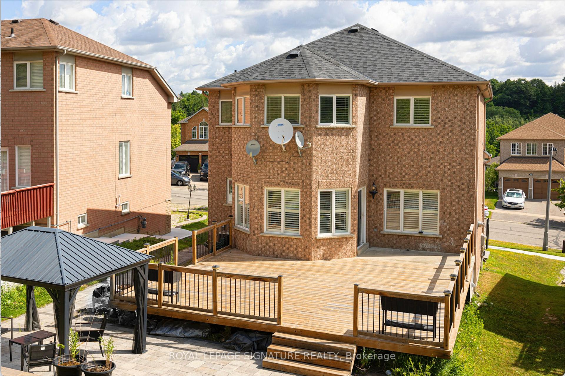 Photo 34 of 559 Royalpark Way, Vaughan, Elder Mills — HOMEH