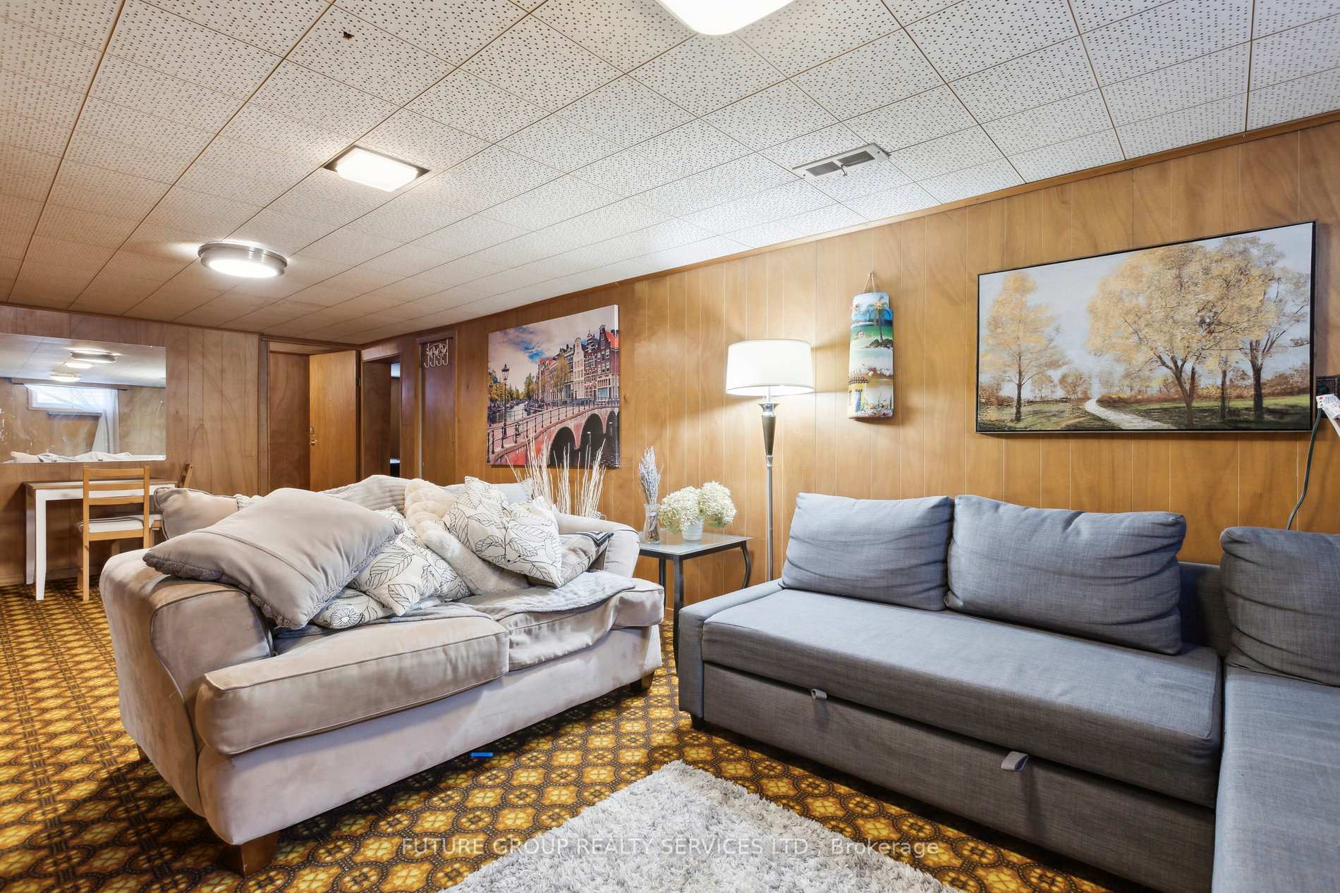Photo 29 of 123 Elgin Crescent, Waterloo — HOMEH