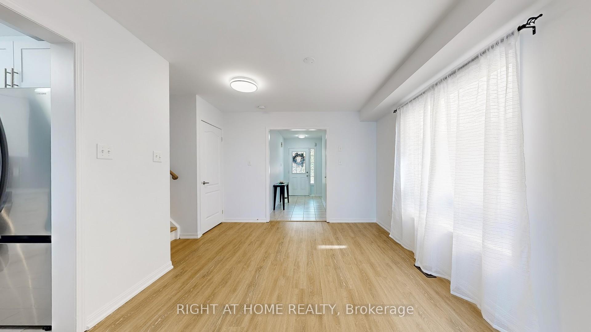 Photo 5 of 76 Barkdale Way, Whitby, Pringle Creek — HOMEH
