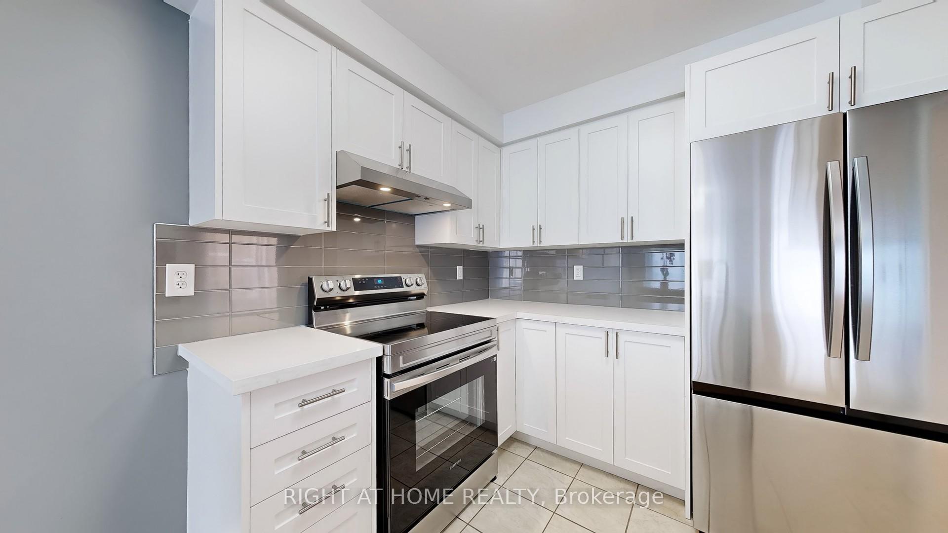 Photo 12 of 76 Barkdale Way, Whitby, Pringle Creek — HOMEH