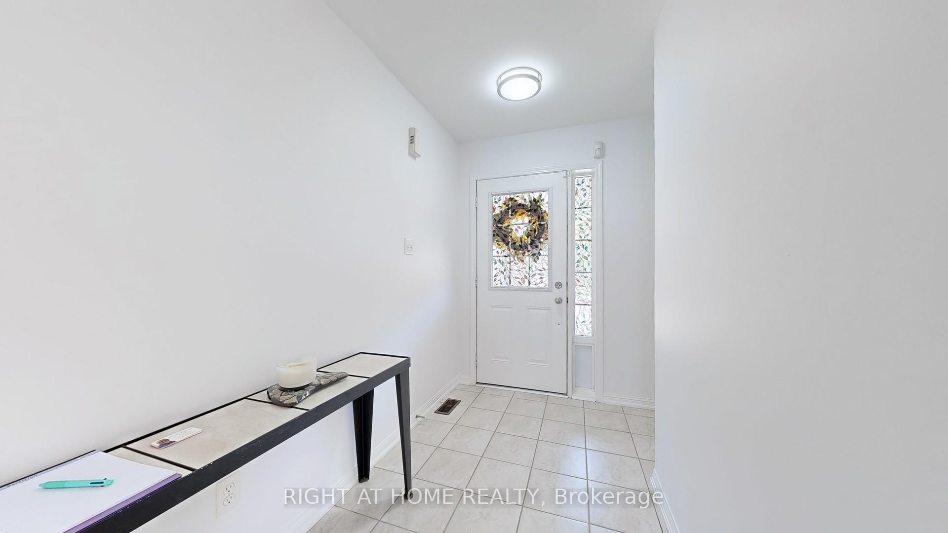 Photo 15 of 76 Barkdale Way, Whitby, Pringle Creek — HOMEH