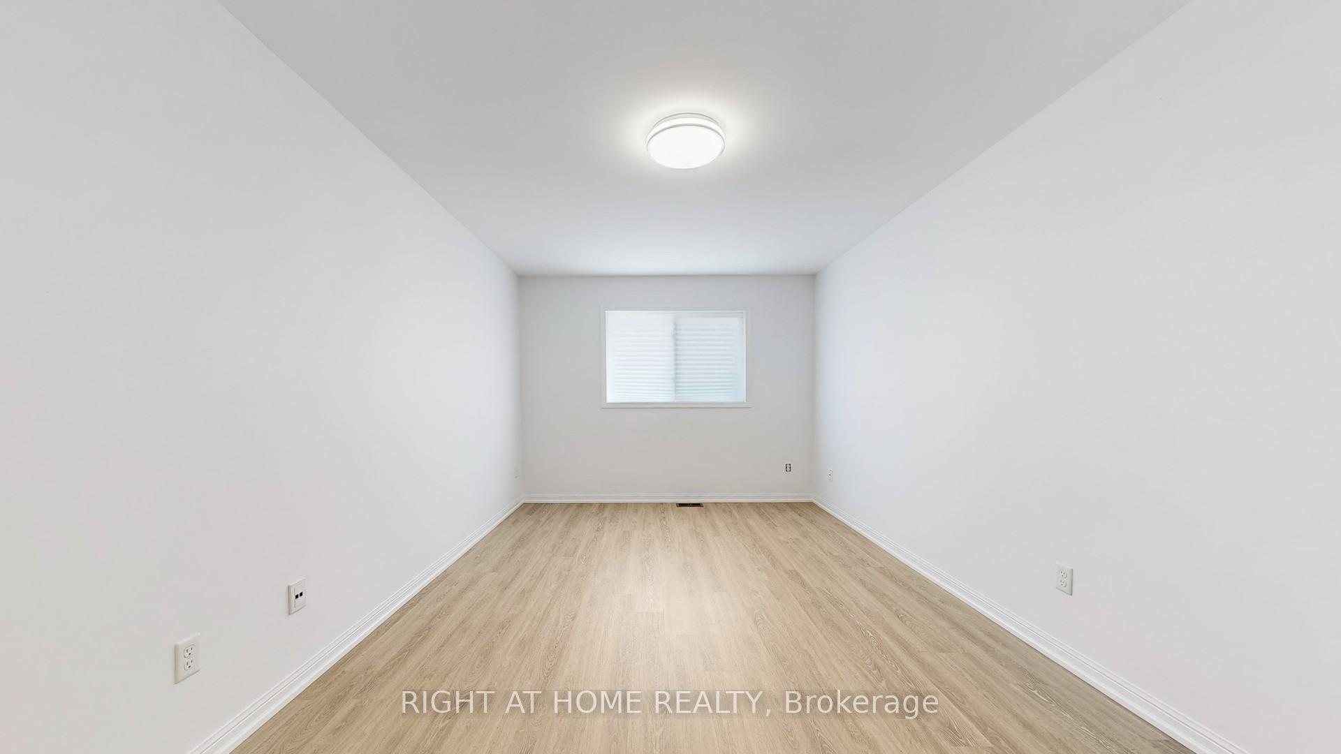 Photo 20 of 76 Barkdale Way, Whitby, Pringle Creek — HOMEH