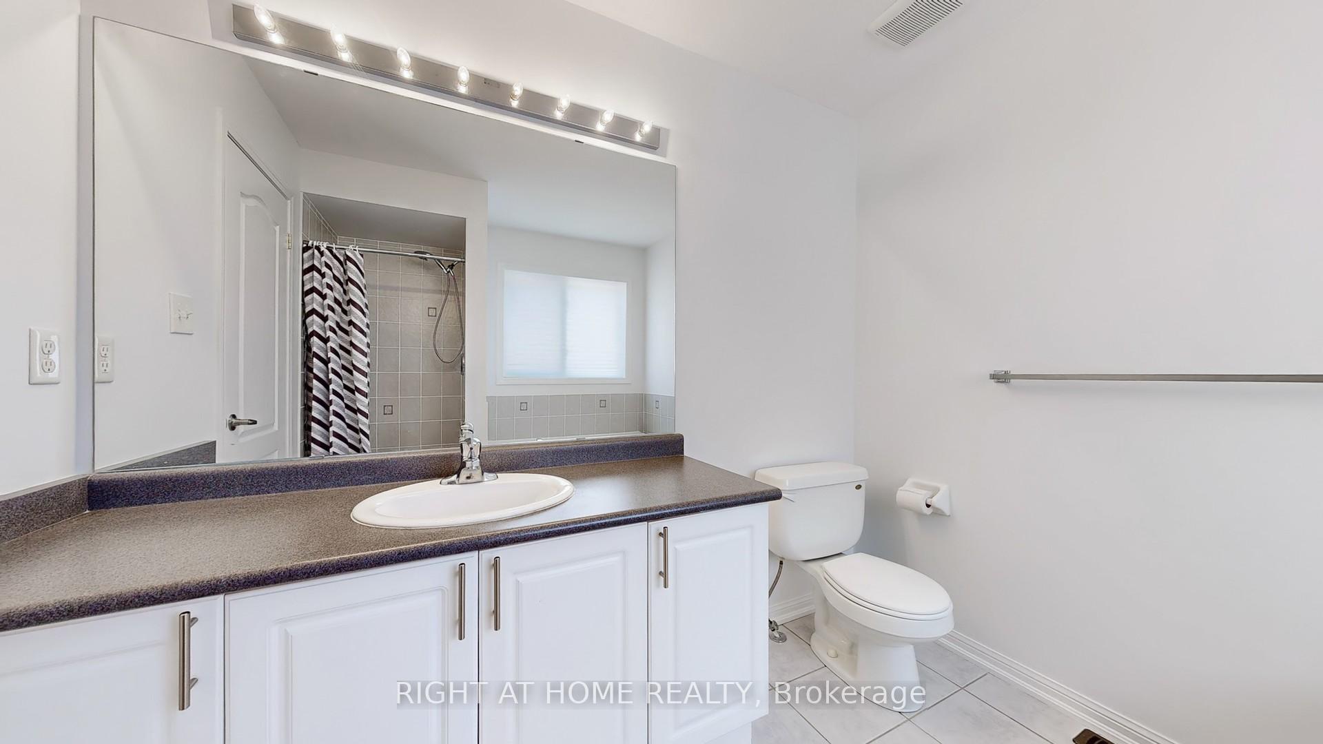 Photo 25 of 76 Barkdale Way, Whitby, Pringle Creek — HOMEH