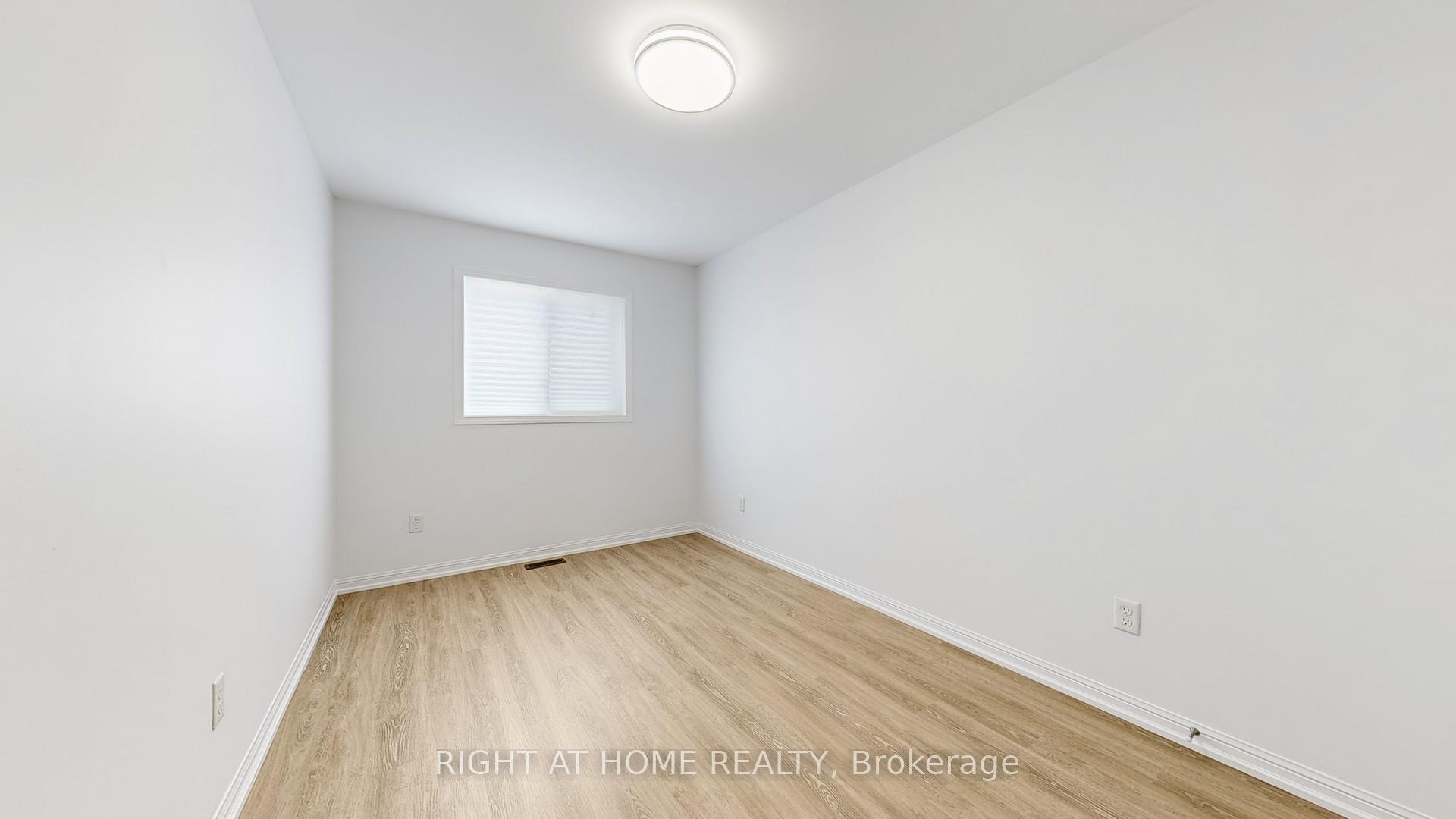Photo 28 of 76 Barkdale Way, Whitby, Pringle Creek — HOMEH