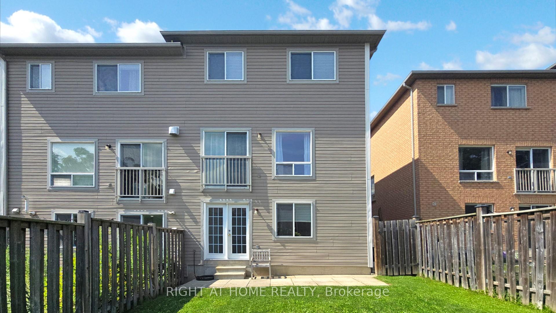 Photo 42 of 76 Barkdale Way, Whitby, Pringle Creek — HOMEH
