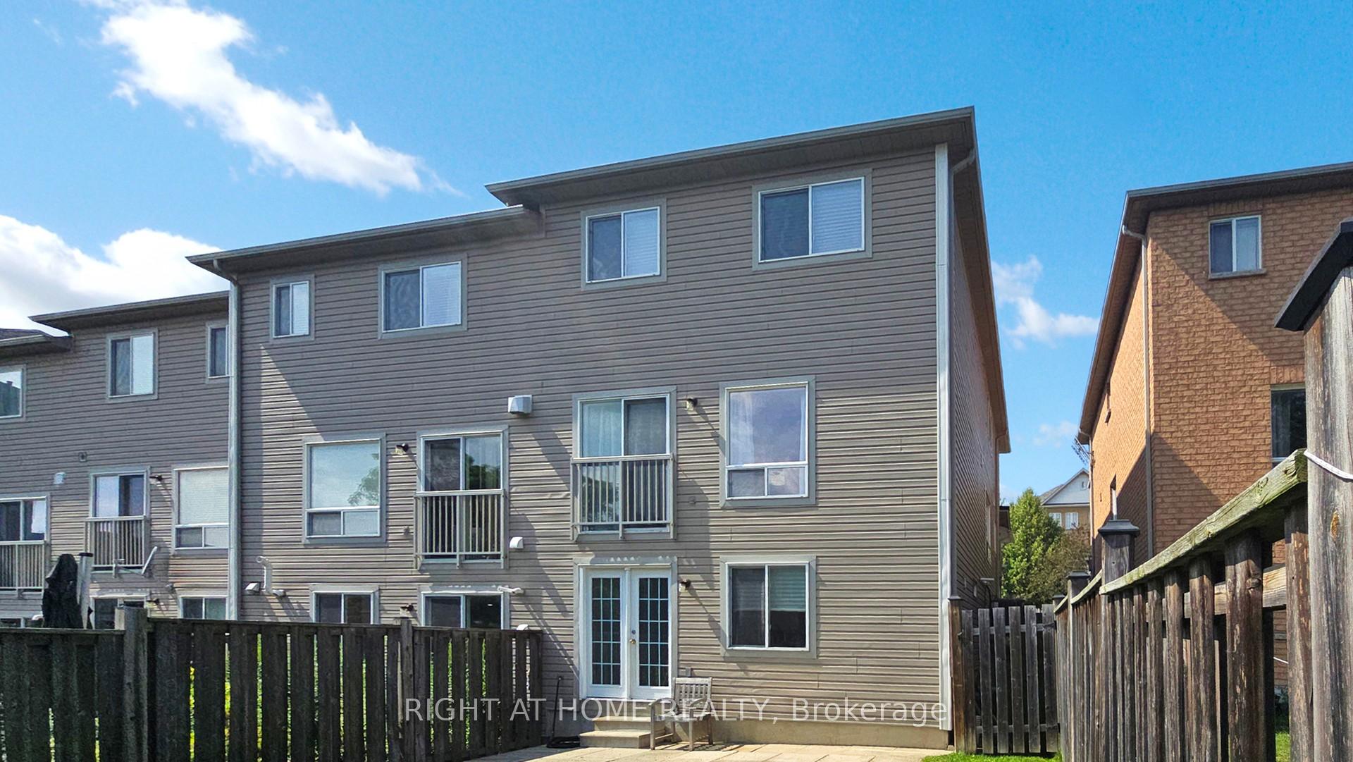 Photo 43 of 76 Barkdale Way, Whitby, Pringle Creek — HOMEH