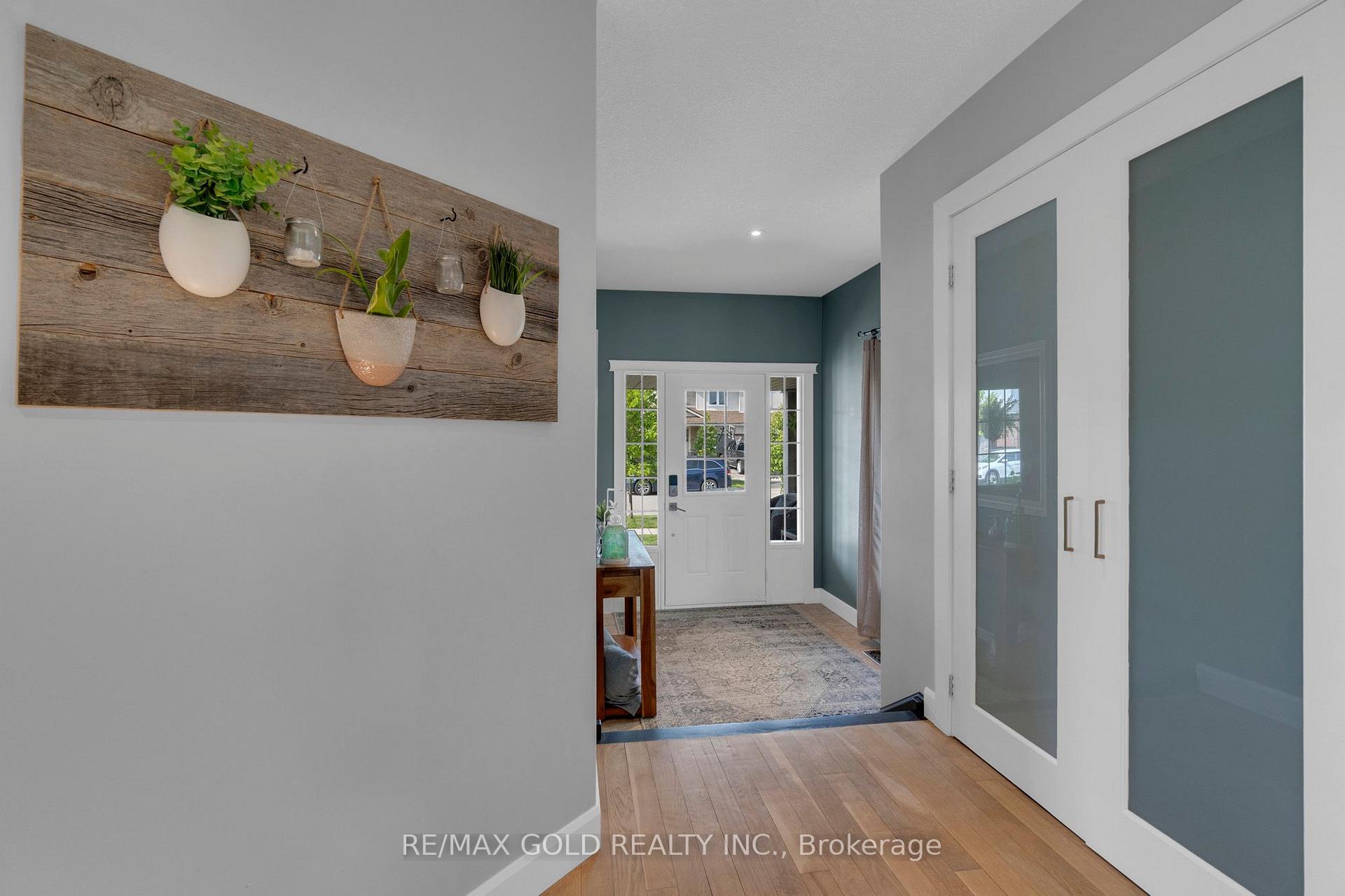 Photo 7 of 239 Park Avenue W, Woolwich — HOMEH