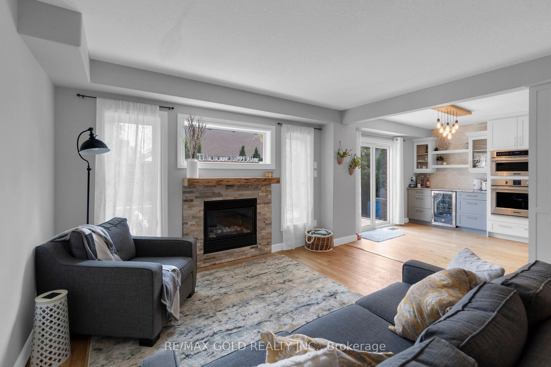 Photo 12 of 239 Park Avenue W, Woolwich — HOMEH