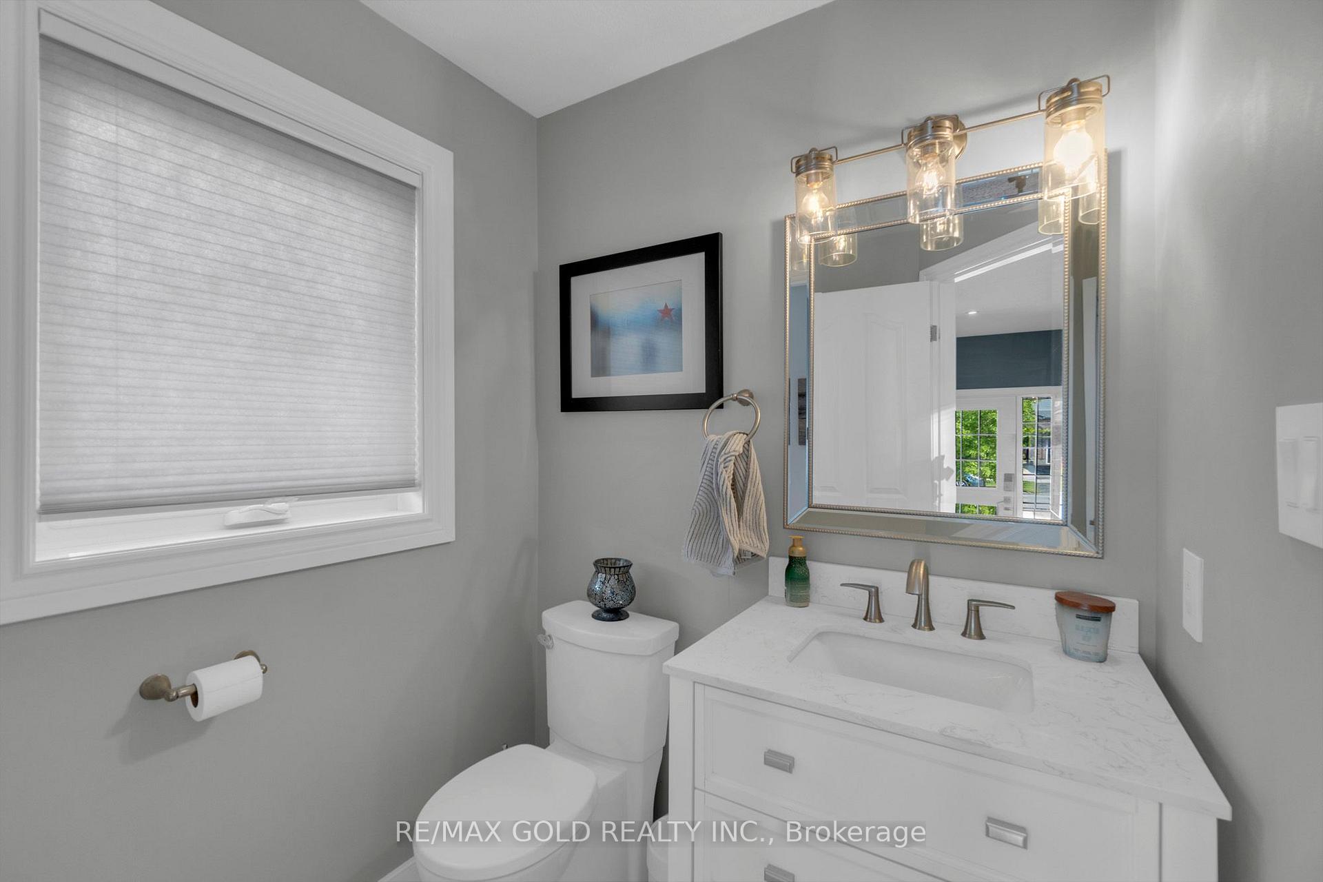 Photo 20 of 239 Park Avenue W, Woolwich — HOMEH