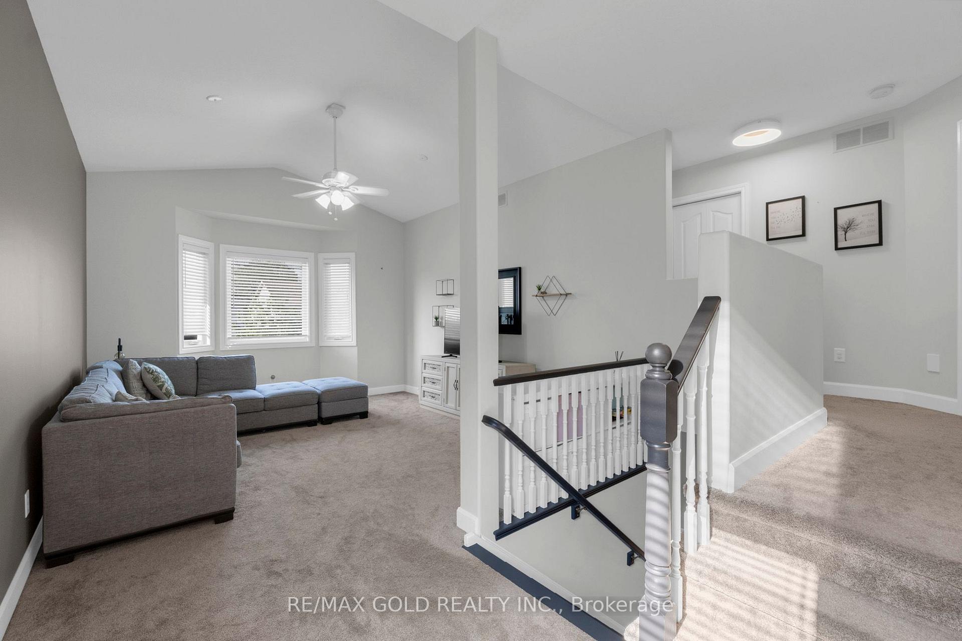 Photo 24 of 239 Park Avenue W, Woolwich — HOMEH
