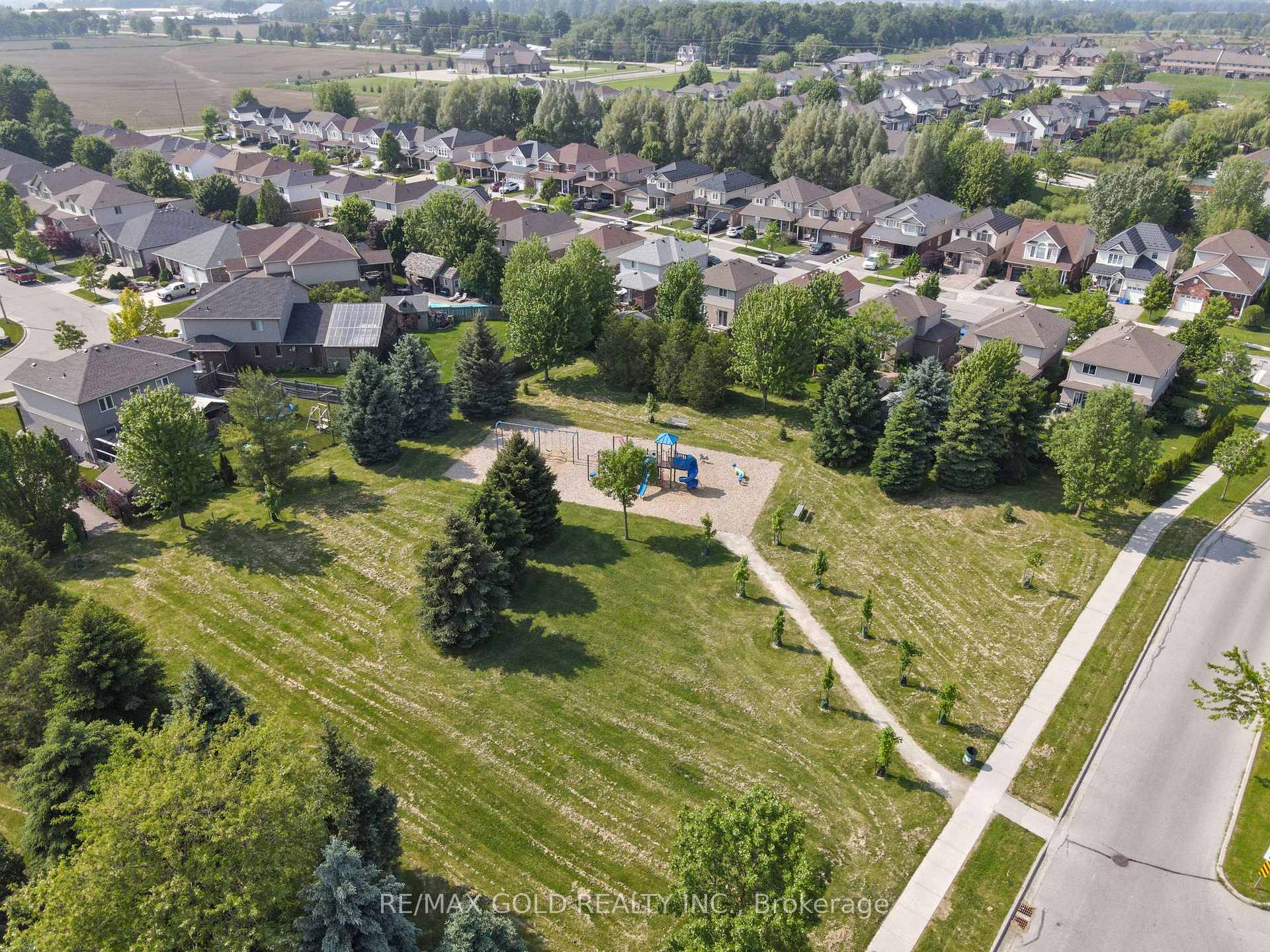 Photo 45 of 239 Park Avenue W, Woolwich — HOMEH