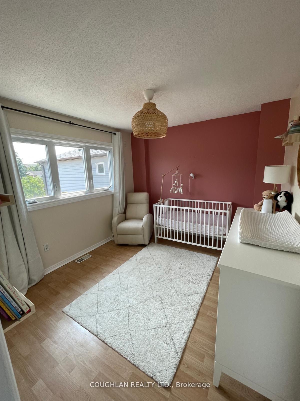 Photo 12 of 12 Horseshoe Drive, Whitby, Blue Grass Meadows — HOMEH