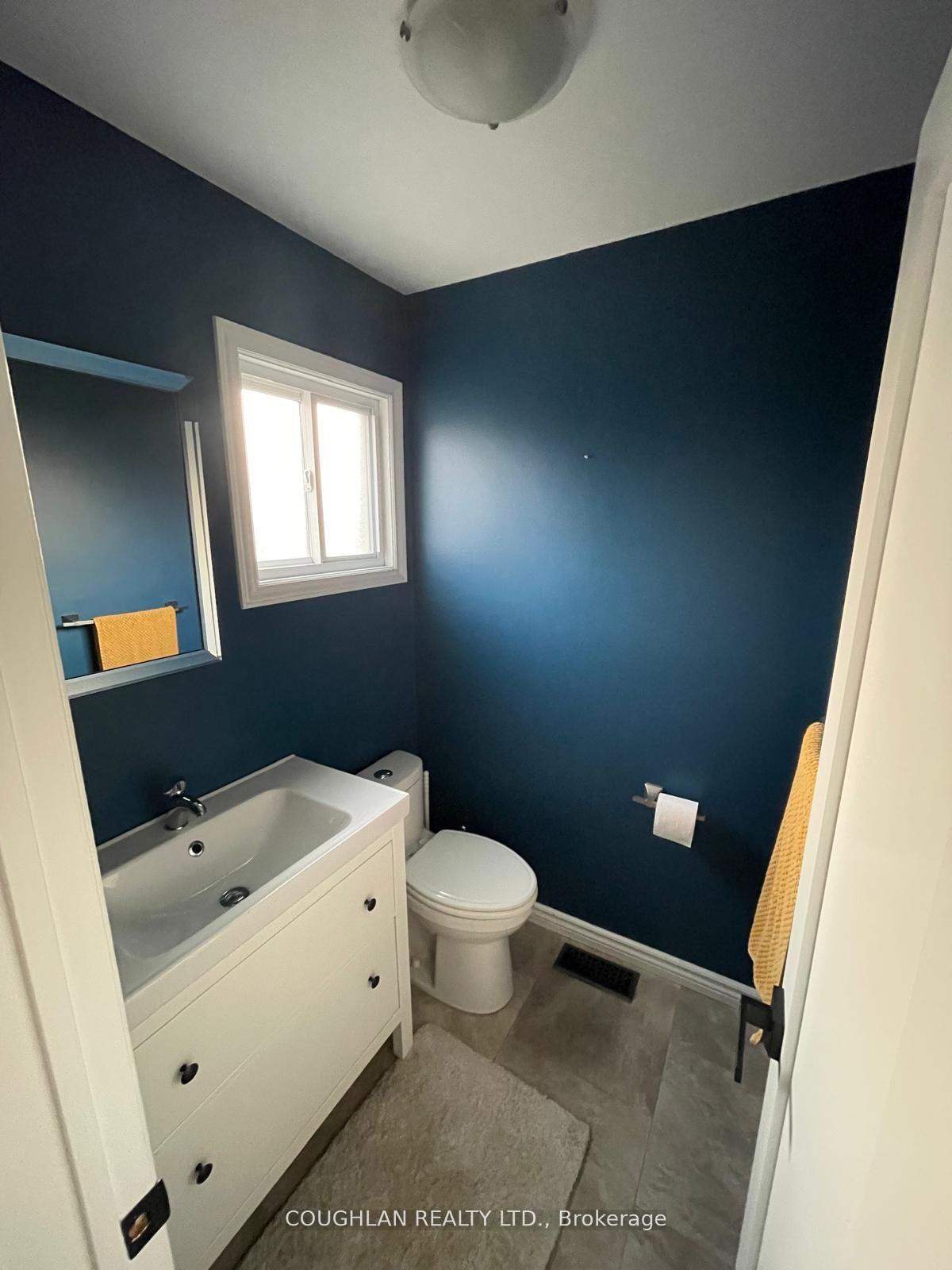 Photo 16 of 12 Horseshoe Drive, Whitby, Blue Grass Meadows — HOMEH