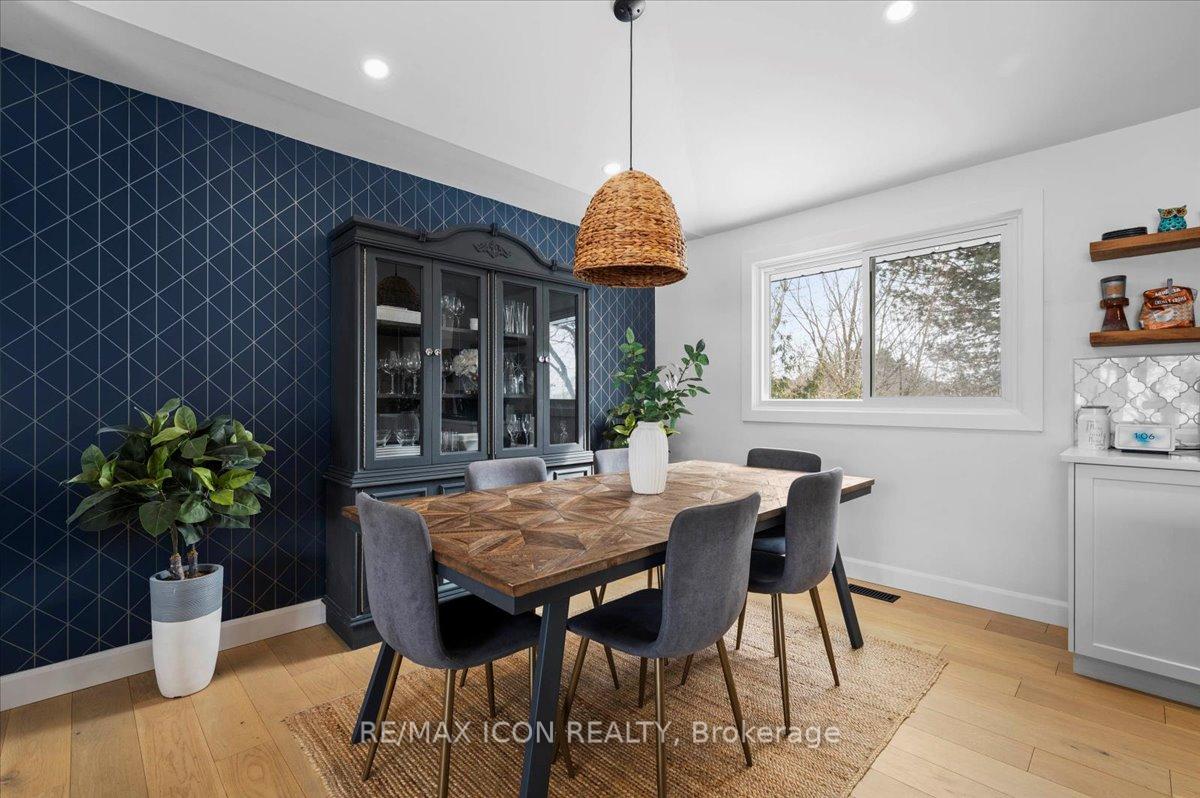 Photo 12 of 78 Ridgeview Crescent, Waterloo — HOMEH