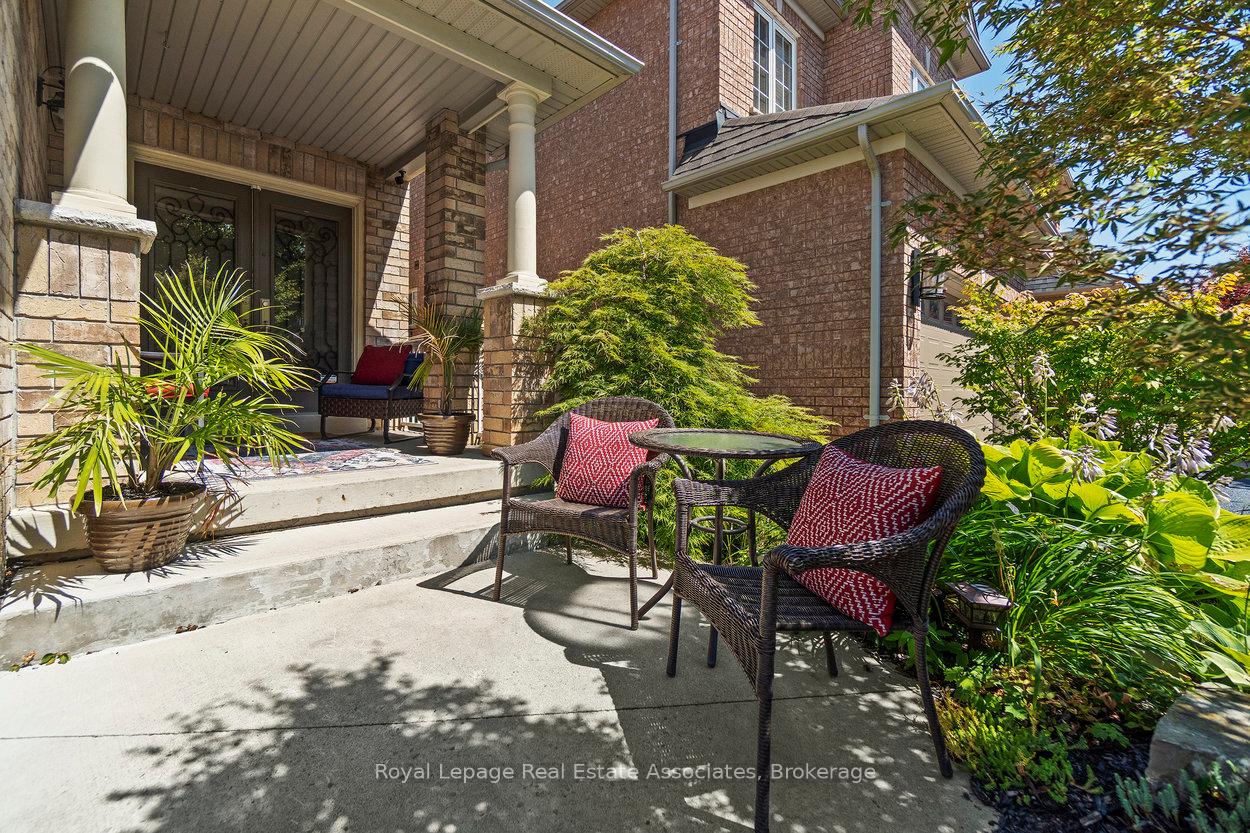 Photo 3 of 29 Marrone Street, Vaughan, Vellore Village — HOMEH
