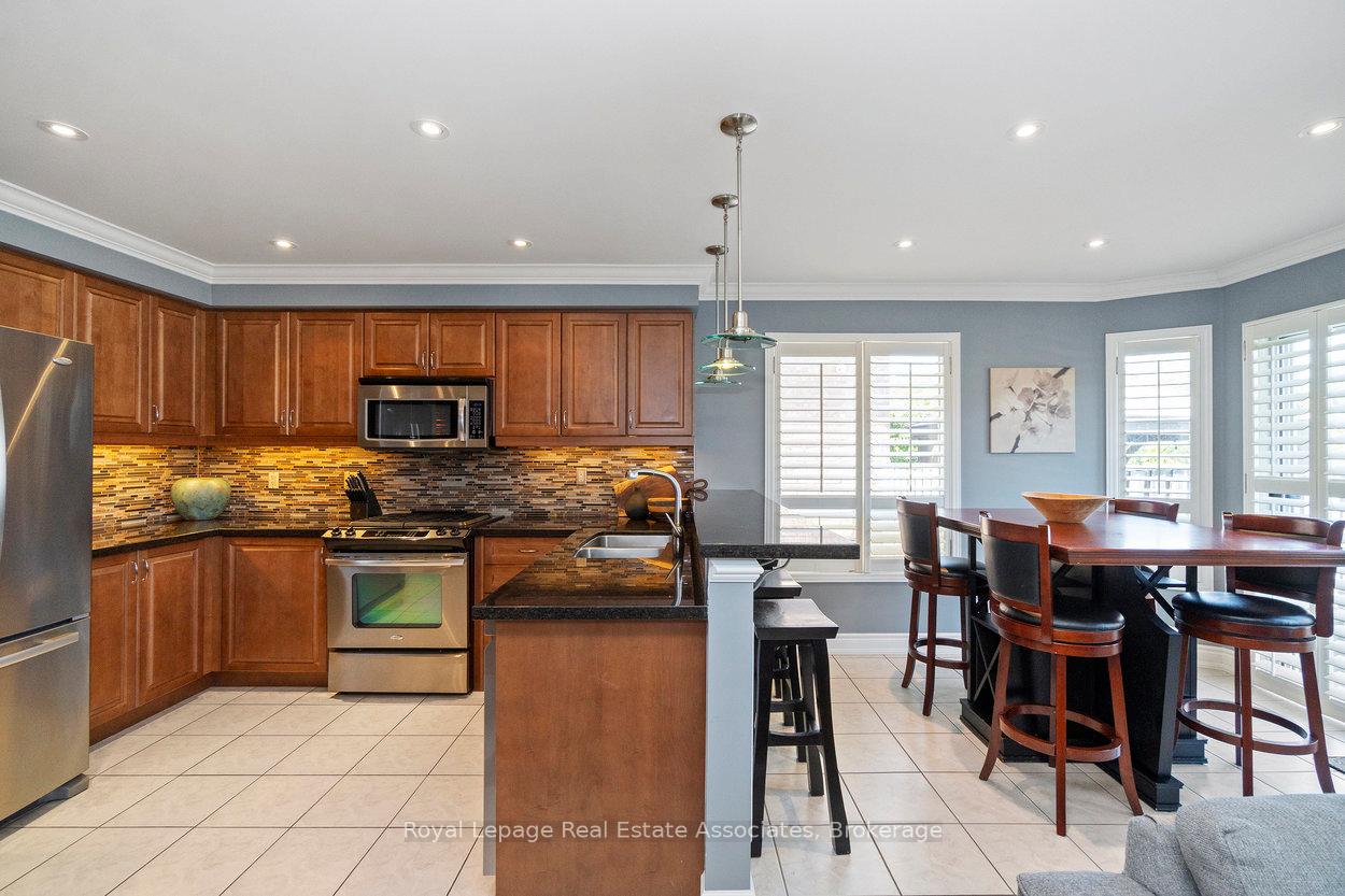 Photo 11 of 29 Marrone Street, Vaughan, Vellore Village — HOMEH