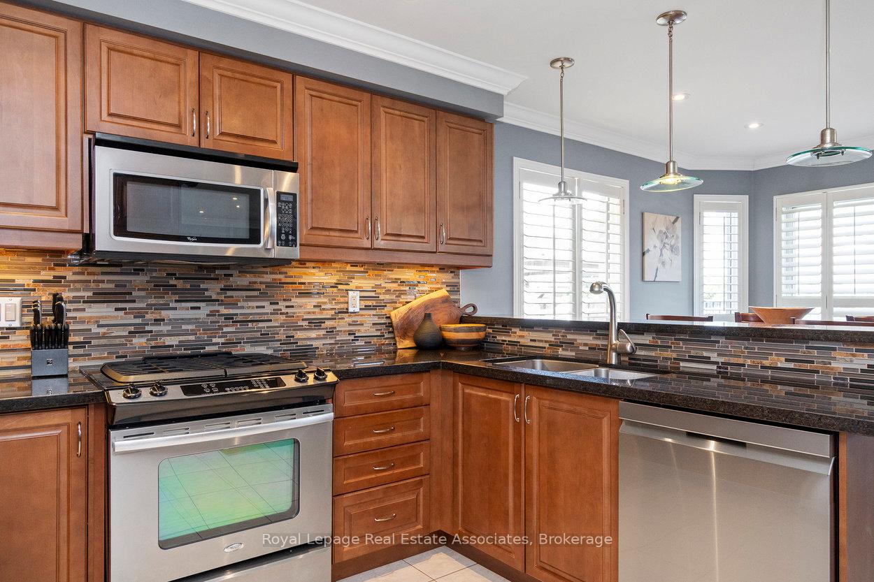 Photo 15 of 29 Marrone Street, Vaughan, Vellore Village — HOMEH