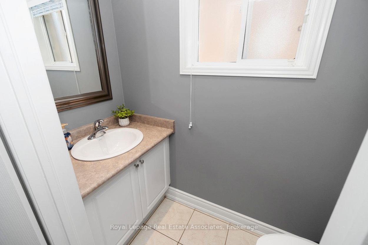 Photo 21 of 29 Marrone Street, Vaughan, Vellore Village — HOMEH