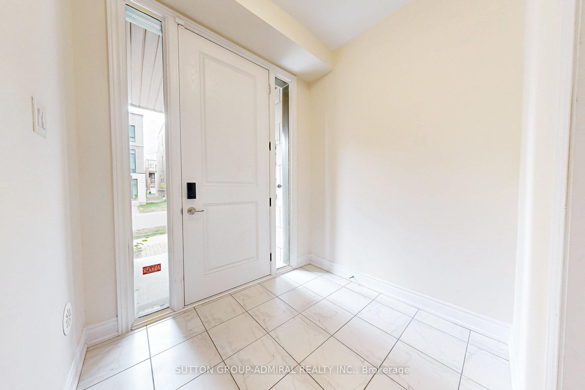 Photo 8 of 24 Carrville Woods Circle, Vaughan, Patterson — HOMEH