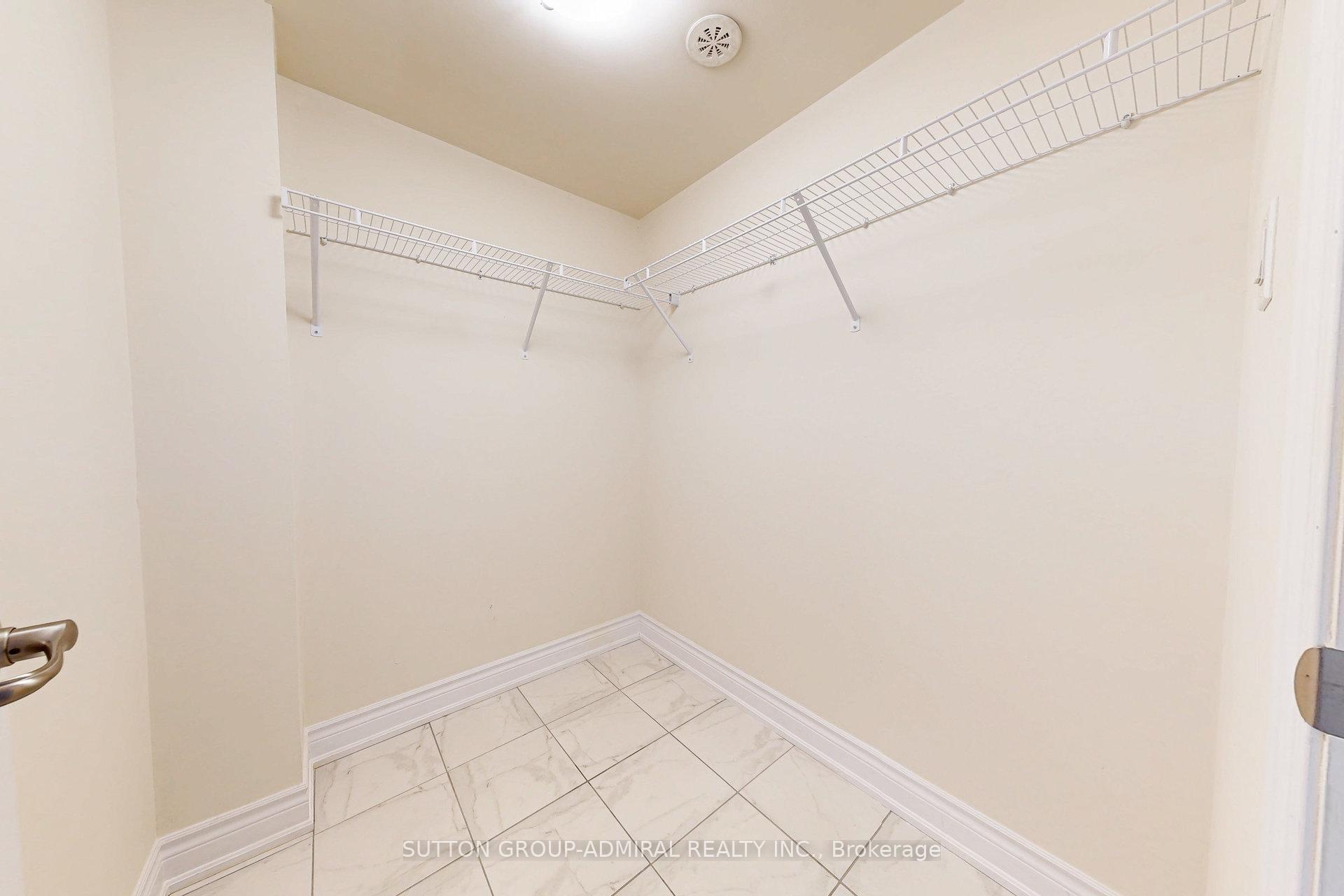 Photo 14 of 24 Carrville Woods Circle, Vaughan, Patterson — HOMEH