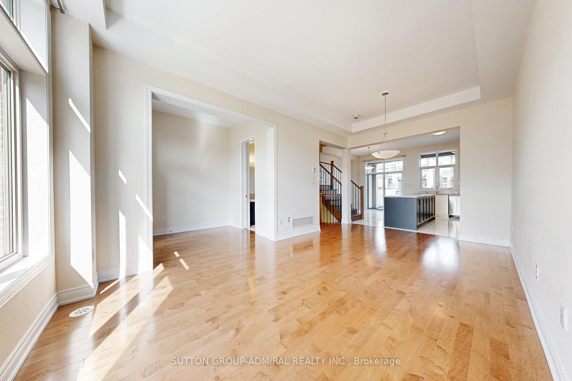 Photo 17 of 24 Carrville Woods Circle, Vaughan, Patterson — HOMEH