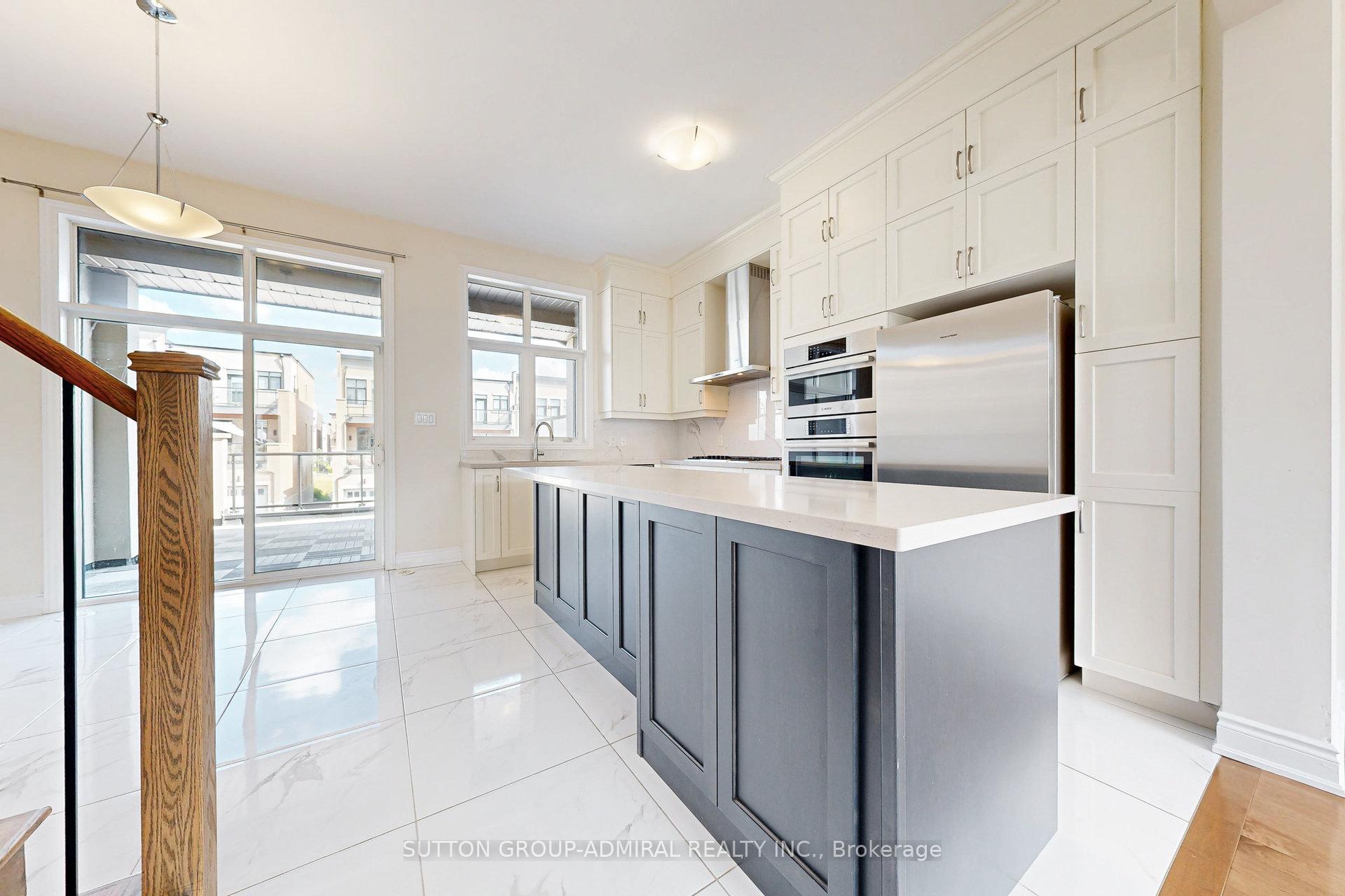 Photo 21 of 24 Carrville Woods Circle, Vaughan, Patterson — HOMEH