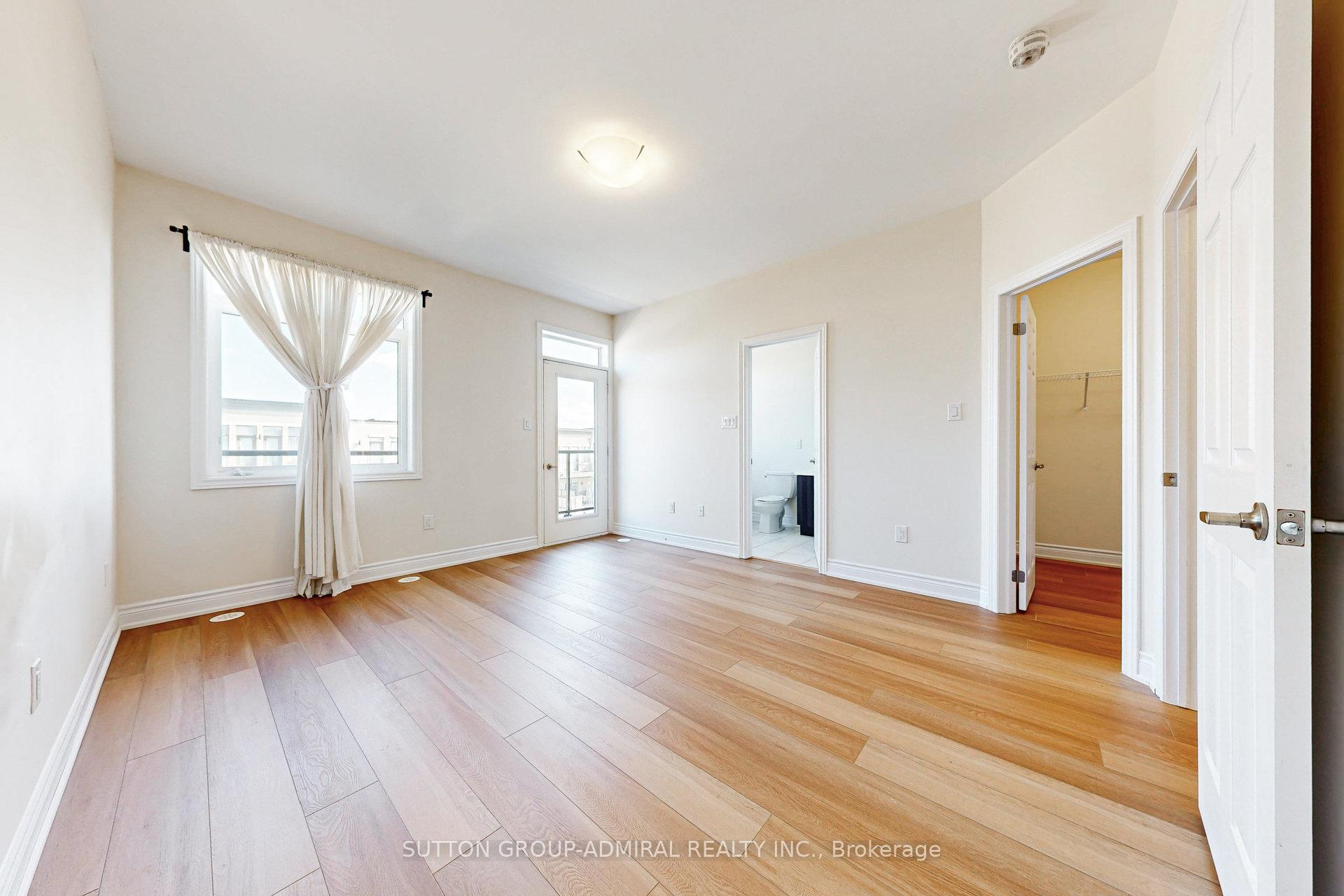 Photo 30 of 24 Carrville Woods Circle, Vaughan, Patterson — HOMEH