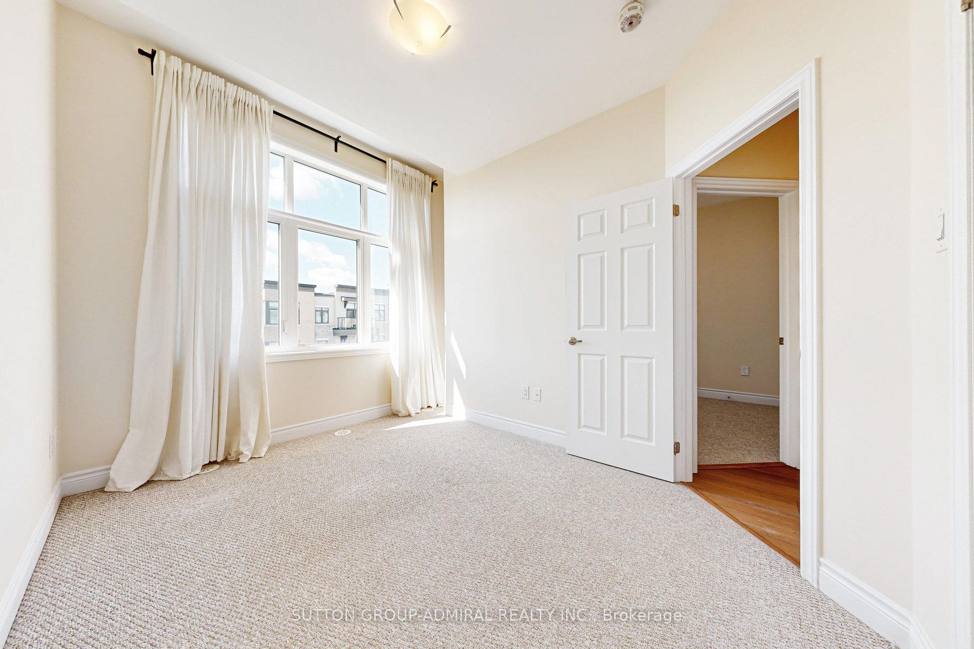 Photo 38 of 24 Carrville Woods Circle, Vaughan, Patterson — HOMEH