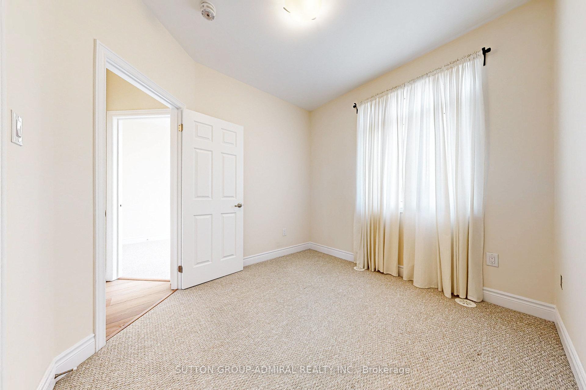 Photo 40 of 24 Carrville Woods Circle, Vaughan, Patterson — HOMEH