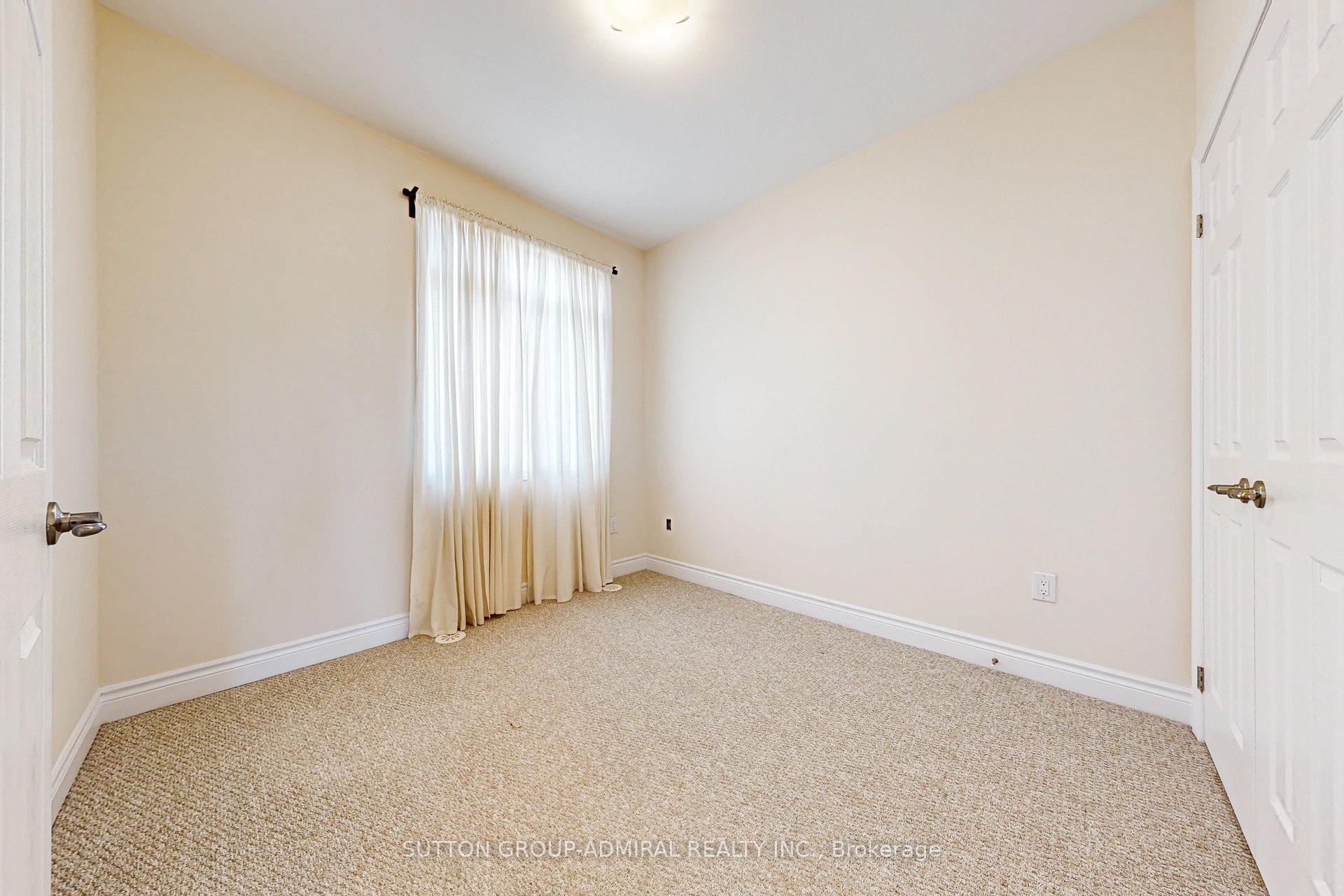 Photo 42 of 24 Carrville Woods Circle, Vaughan, Patterson — HOMEH