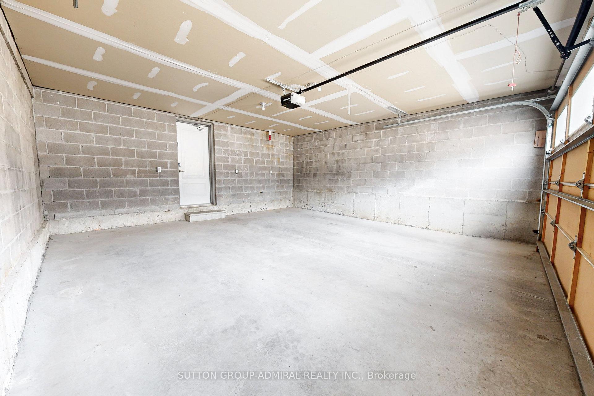 Photo 46 of 24 Carrville Woods Circle, Vaughan, Patterson — HOMEH