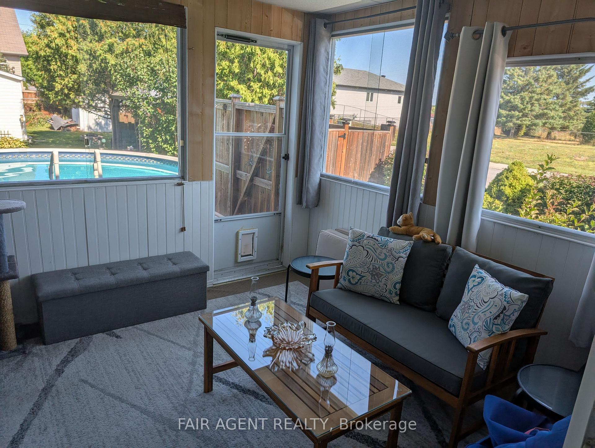Photo 11 of 167 Edward Street S, Arnprior — HOMEH