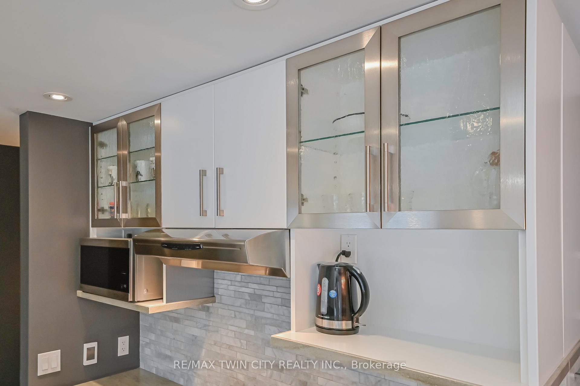 Photo 15 of 214 Winfield Avenue, Waterloo — HOMEH