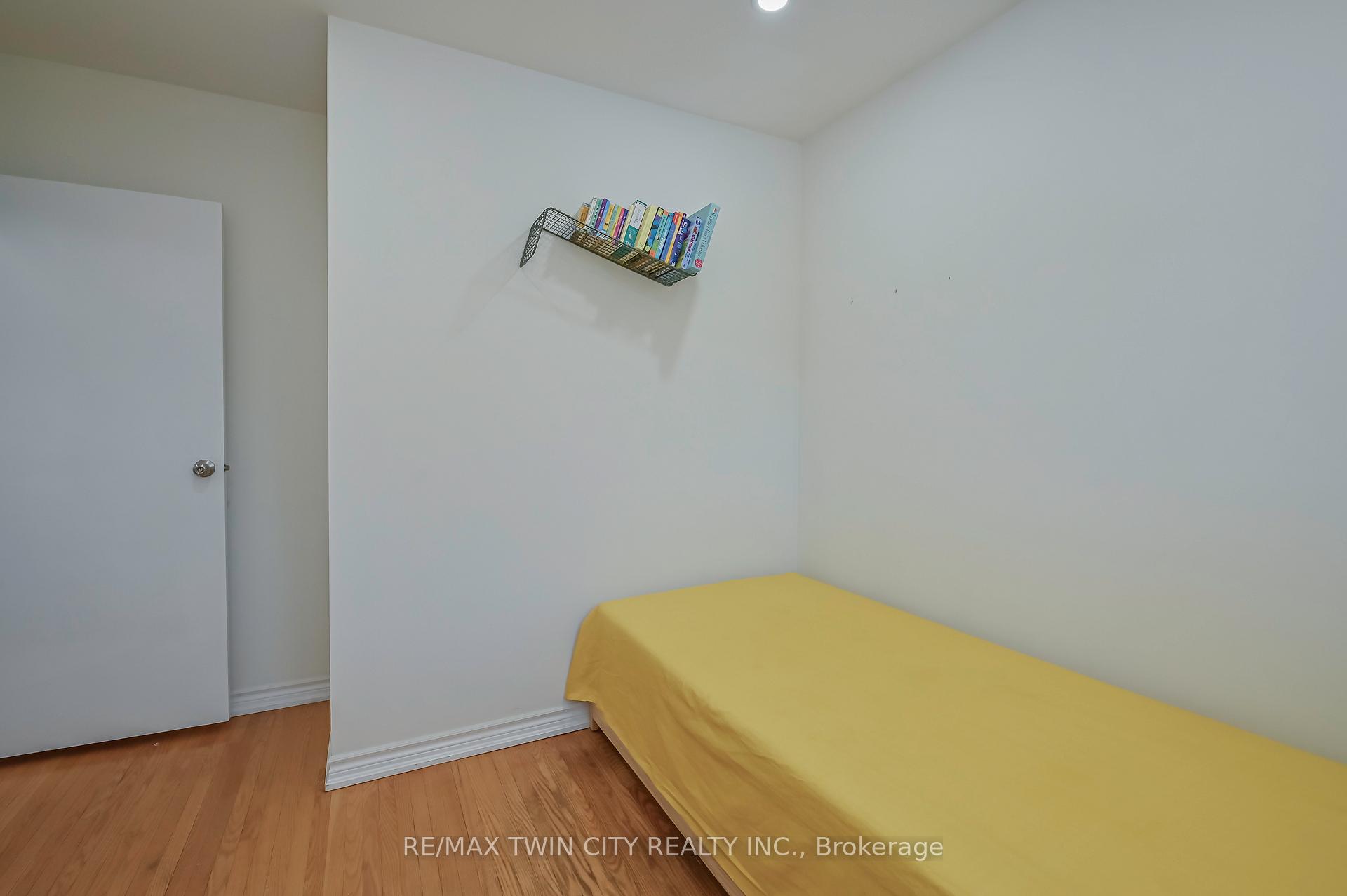 Photo 25 of 214 Winfield Avenue, Waterloo — HOMEH